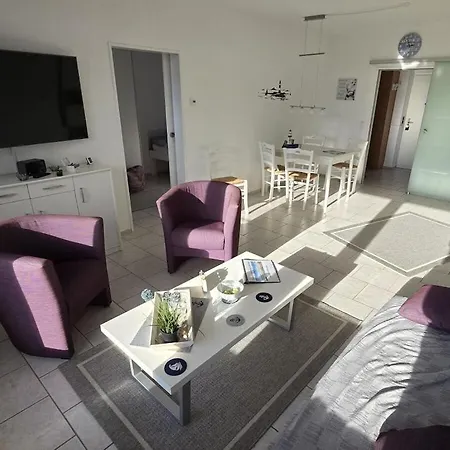 With 2 Bedrooms *