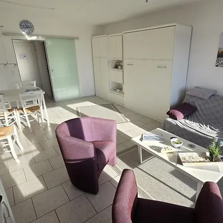 With 2 Bedrooms Ferienhaus