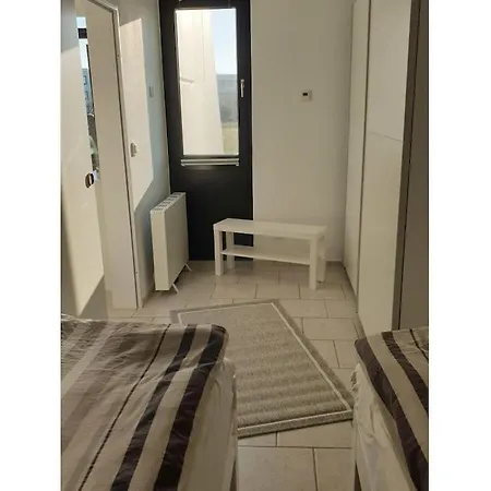 With 2 Bedrooms بيت للعطل