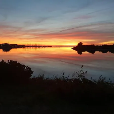 With 2 Bedrooms Ferienhaus